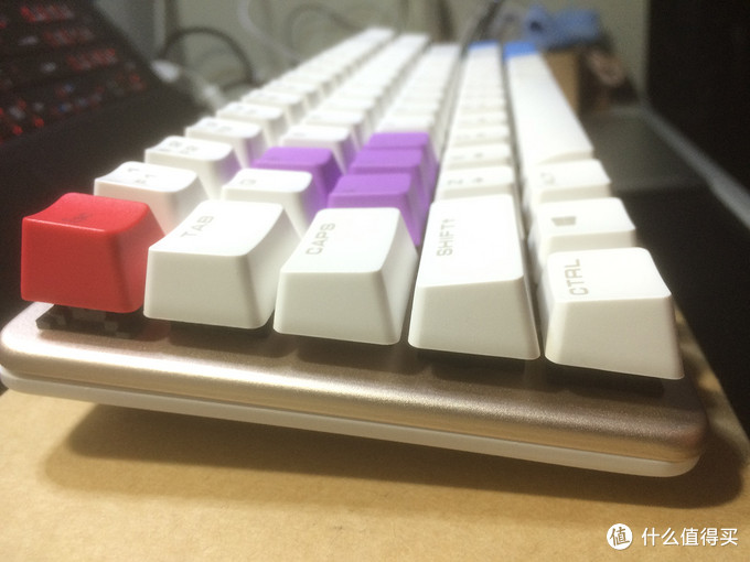 magicforce 魔蛋 68键机械键盘开箱+DIY加灯