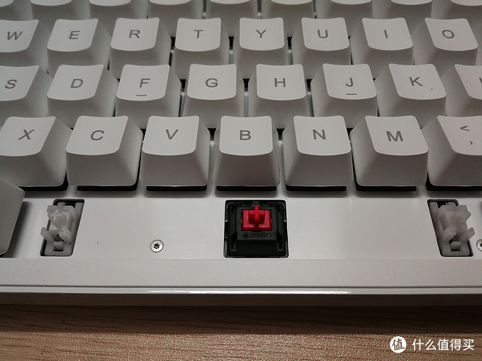机械键盘也玩性价比？小米旗下悦米机械键盘104Cherry版上手体验