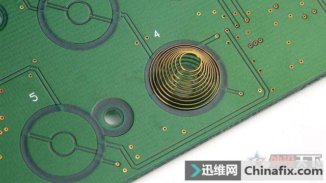是什么造就了让程序员欲罢不能的手感？HHKB静电容键盘拆解
