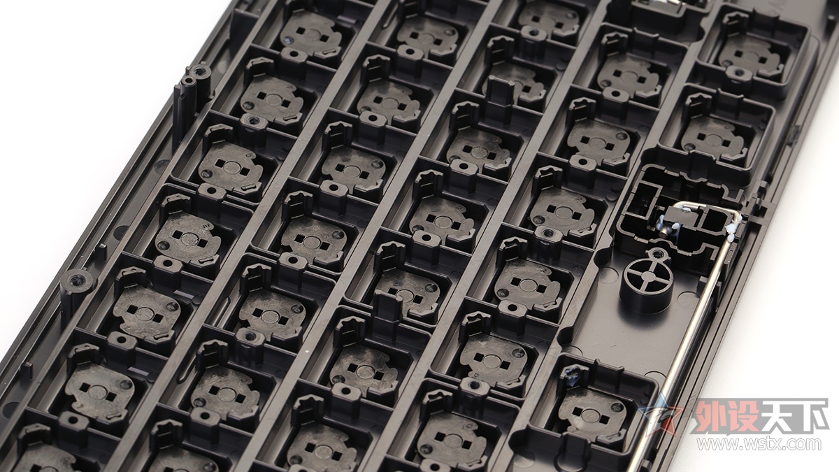 HHKB Professional BT键盘拆解 玲珑剔透     