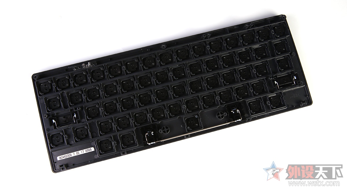 HHKB Professional BT键盘拆解 玲珑剔透     