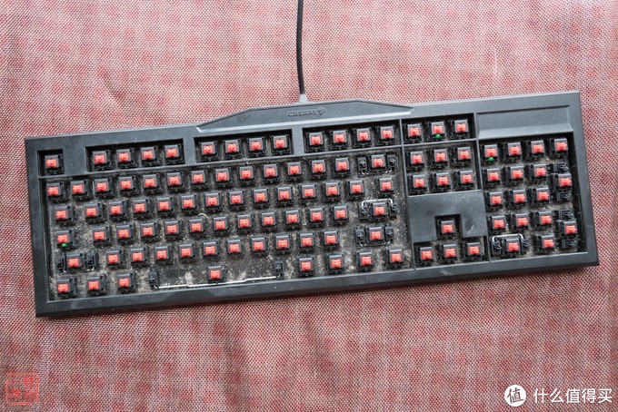 #晒单大赛#Akko 艾酷 x MAXKEY TADA68 PRO 蓝牙双模机械键盘 开箱&简测