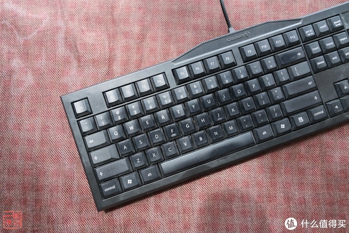 #晒单大赛#Akko 艾酷 x MAXKEY TADA68 PRO 蓝牙双模机械键盘 开箱&简测