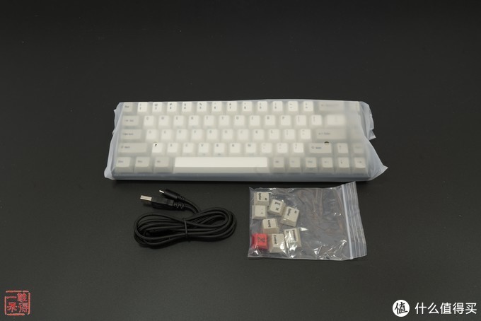 #晒单大赛#Akko 艾酷 x MAXKEY TADA68 PRO 蓝牙双模机械键盘 开箱&简测