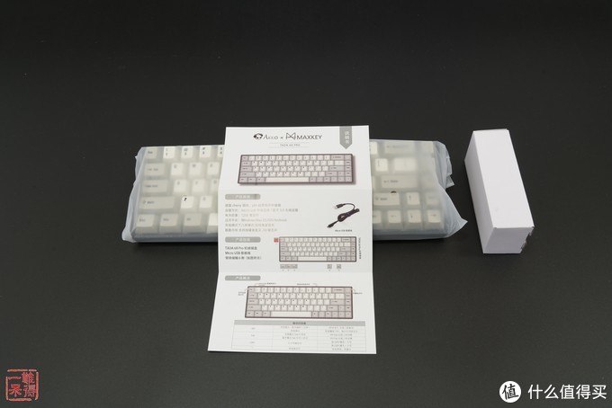 #晒单大赛#Akko 艾酷 x MAXKEY TADA68 PRO 蓝牙双模机械键盘 开箱&简测