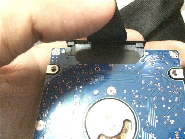 2014款Mac mini低配版怎么拆机更换SSD固态硬盘？