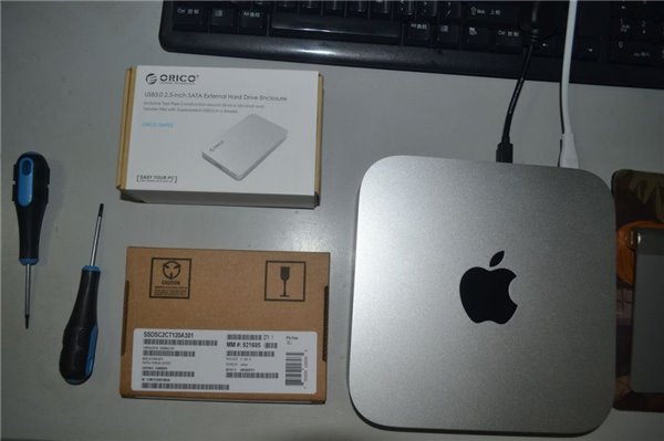 2014款Mac mini低配版怎么拆机更换SSD固态硬盘？